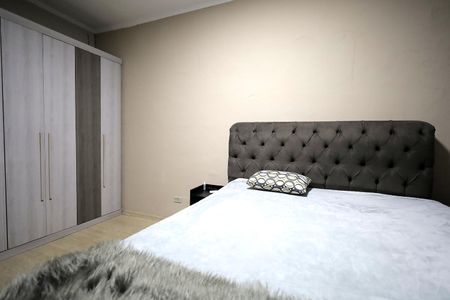 Casa para alugar com 132m², 2 quartos e 2 vagasQuarto 1