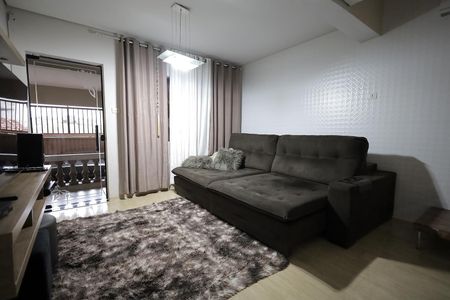 Casa para alugar com 132m², 2 quartos e 2 vagasSala