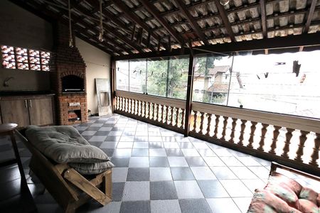 Casa para alugar com 132m², 2 quartos e 2 vagasVaranda