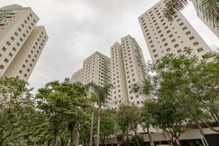 Apartamento à venda com 65m², 3 quartos e 1 vaga Apartamento à venda com 65m², 3 quartos e 1 vagaFachada