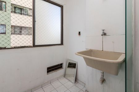 Apartamento à venda com 65m², 3 quartos e 1 vaga Apartamento à venda com 65m², 3 quartos e 1 vagaLavanderia