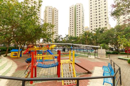 Apartamento à venda com 65m², 3 quartos e 1 vaga Apartamento à venda com 65m², 3 quartos e 1 vagaPlayground