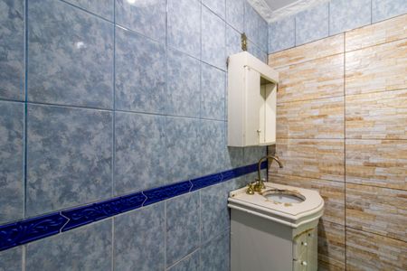 Apartamento à venda com 49m², 2 quartos e sem vaga Apartamento à venda com 49m², 2 quartos e sem vagaBanheiro