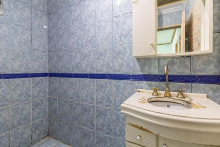Apartamento à venda com 49m², 2 quartos e sem vaga Apartamento à venda com 49m², 2 quartos e sem vagaBanheiro