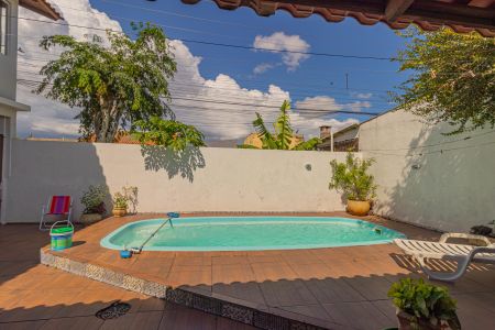 Casa à venda com 290m², 6 quartos e 4 vagasPiscina