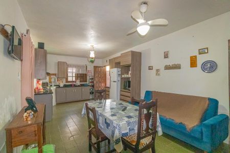 Casa à venda com 290m², 6 quartos e 4 vagasCozinha