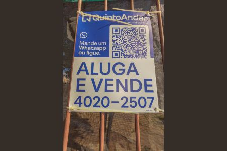 Casa à venda com 290m², 6 quartos e 4 vagasPlaca