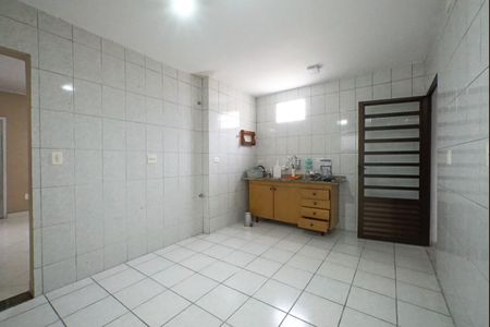 Casa à venda com 132m², 3 quartos e 2 vagasCozinha