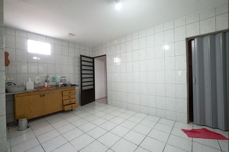 Cozinha de casa à venda com 3 quartos, 132m² em Vila Dom Pedro I, São Paulo