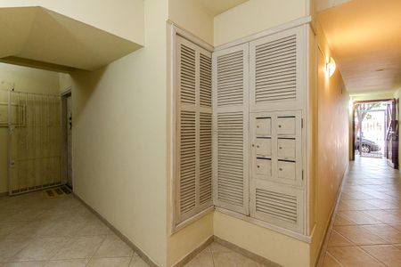 Apartamento à venda com 45m², 1 quarto e sem vagaHall social