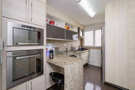 Apartamento à venda com 102m², 3 quartos e 2 vagas Apartamento à venda com 102m², 3 quartos e 2 vagasCozinha