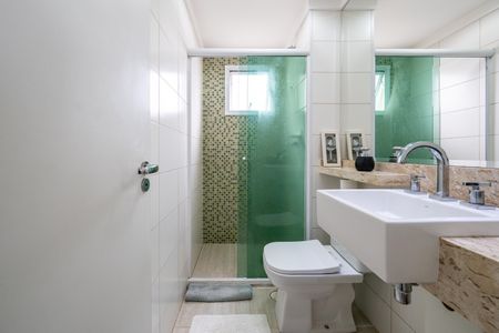 Apartamento à venda com 102m², 3 quartos e 2 vagas Apartamento à venda com 102m², 3 quartos e 2 vagasBanheiro da Suíte