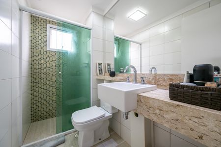 Apartamento à venda com 102m², 3 quartos e 2 vagas Apartamento à venda com 102m², 3 quartos e 2 vagasBanheiro da Suíte