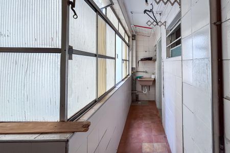 Apartamento à venda com 81m², 2 quartos e sem vaga