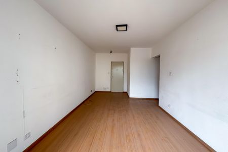 Apartamento à venda com 81m², 2 quartos e sem vaga
