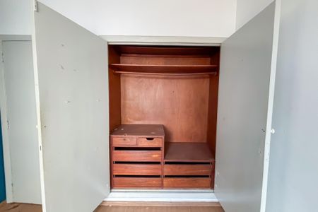 Apartamento à venda com 81m², 2 quartos e sem vaga