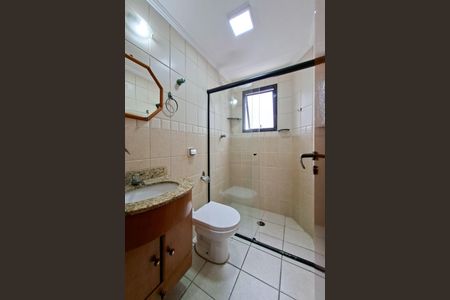 Apartamento para alugar com 90m², 2 quartos e 1 vaga Apartamento para alugar com 90m², 2 quartos e 1 vagaBanheiro da Suíte