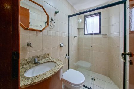 Apartamento para alugar com 90m², 2 quartos e 1 vaga Apartamento para alugar com 90m², 2 quartos e 1 vagaBanheiro da Suíte