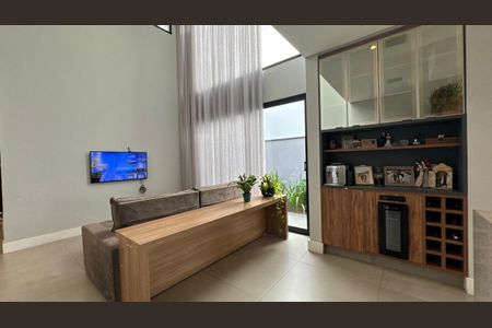 Casa de Condomínio para alugar com 3 quartos, 188m² em Swiss Park, Campinas