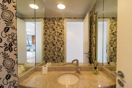 Apartamento para alugar com 130m², 2 quartos e 2 vagas Apartamento para alugar com 130m², 2 quartos e 2 vagasLavabo