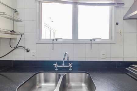 Apartamento para alugar com 130m², 2 quartos e 2 vagas Apartamento para alugar com 130m², 2 quartos e 2 vagasCozinha