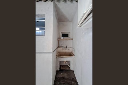 Casa para alugar com 70m², 2 quartos e sem vagaÁrea externa