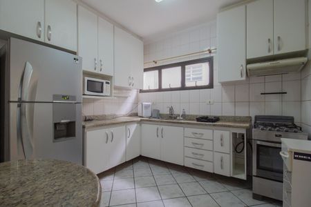 Apartamento para alugar com 147m², 3 quartos e 2 vagasCozinha