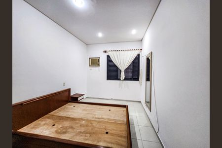 Quarto de apartamento para alugar com 1 quarto, 86m² em Guilhermina, Praia Grande
