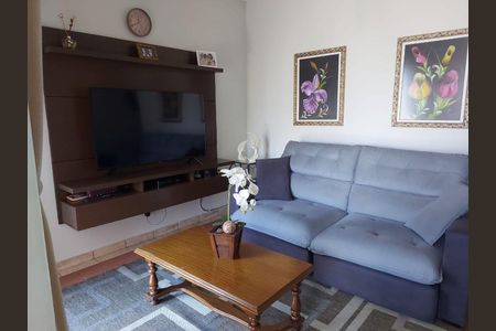 Casa à venda com 3 quartos, 320m² em Parque dos Passaros, São Bernardo do Campo