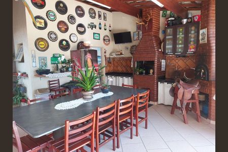 Casa à venda com 3 quartos, 320m² em Parque dos Passaros, São Bernardo do Campo