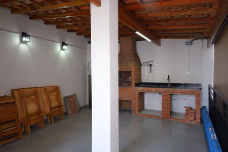 Apartamento para alugar com 45m², 2 quartos e 1 vagaÁrea comum - Salão de festas e churrasqueira