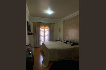 Casa à venda com 3 quartos, 315m² em Campestre, Santo André