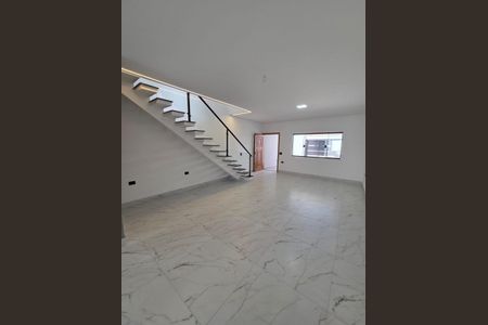 Casa à venda com 3 quartos, 155m² em Parque das Nações, Santo André