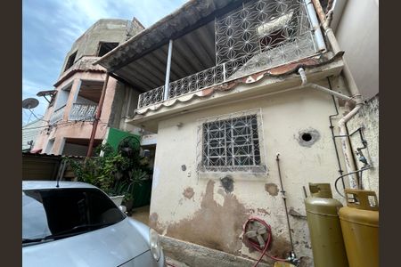 Casa para alugar com 220m², 3 quartos e 2 vagasFachada