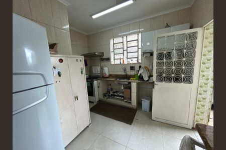 Casa para alugar com 220m², 3 quartos e 2 vagasCozinha