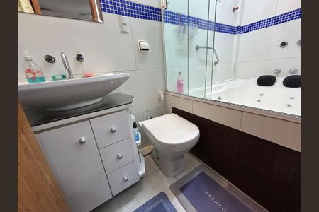 Casa para alugar com 220m², 3 quartos e 2 vagasBanheiro da Suíte 1