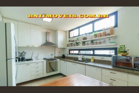 Apartamento à venda com 232m², 3 quartos e 4 vagas