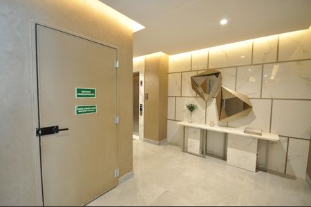 Apartamento à venda com 129m², 3 quartos e 2 vagasHall Social