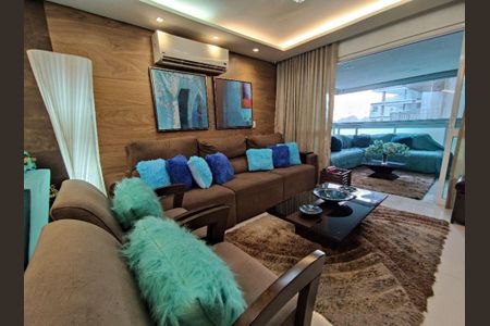 Apartamento à venda com 4 quartos, 200m² em Icaraí, Niterói