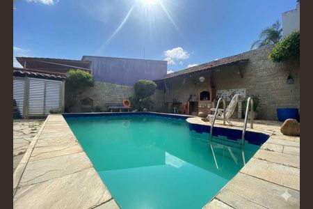 Casa à venda com 360m², 3 quartos e 4 vagas