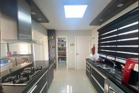 Casa de Condomínio para alugar com 3 quartos, 247m² em Swiss Park, Campinas