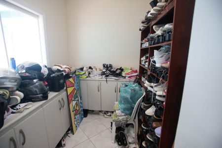 Casa de condomínio à venda com 600m², 4 quartos e 5 vagasQuarto de Serviço