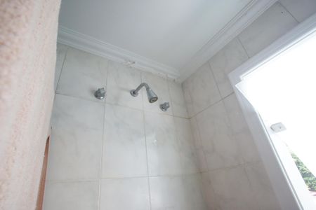 Casa de condomínio à venda com 600m², 4 quartos e 5 vagasBanheiro da Suíte 2