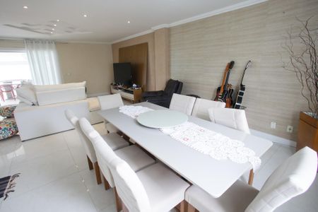 Casa de condomínio à venda com 600m², 4 quartos e 5 vagasSala de Jantar