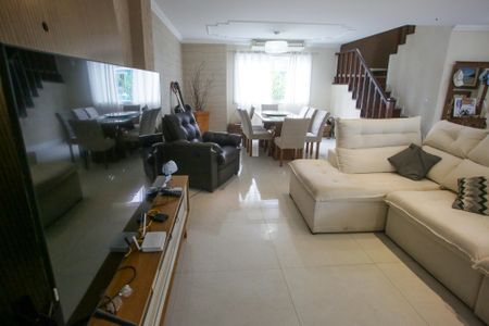 Casa de condomínio à venda com 600m², 4 quartos e 5 vagasSala de Estar