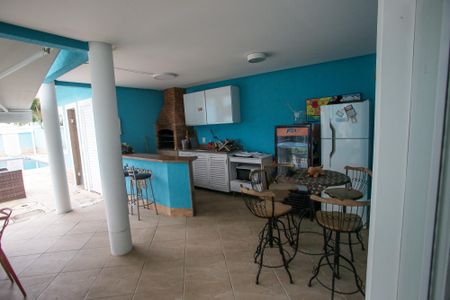 Casa de condomínio à venda com 600m², 4 quartos e 5 vagasVaranda