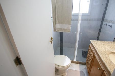 Casa de condomínio à venda com 600m², 4 quartos e 5 vagasBanheiro da Suíte 4