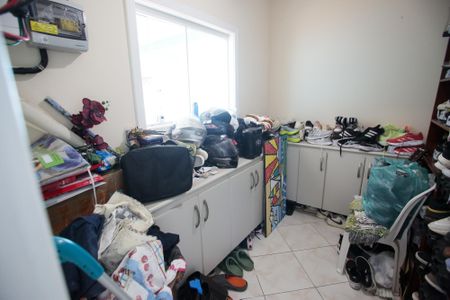 Casa de condomínio à venda com 600m², 4 quartos e 5 vagasQuarto de Serviço