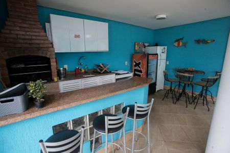 Casa de condomínio à venda com 600m², 4 quartos e 5 vagasVaranda