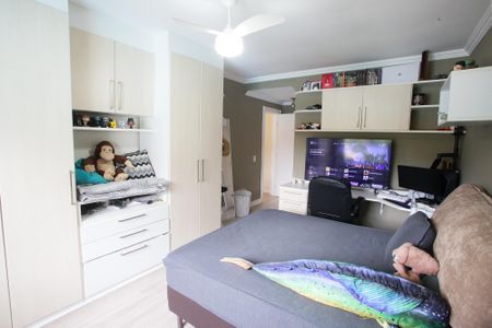 Casa de condomínio à venda com 600m², 4 quartos e 5 vagasQuarto Suíte 2